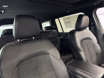 2027 Jeep Grand Cherokee GRAND CHEROKEE L LAREDO ALTITUDE 4X4