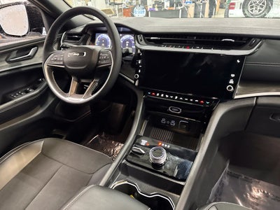 2027 Jeep Grand Cherokee GRAND CHEROKEE L LAREDO ALTITUDE 4X4