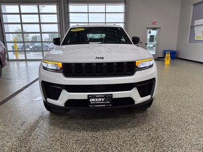2027 Jeep Grand Cherokee GRAND CHEROKEE L LAREDO ALTITUDE 4X4