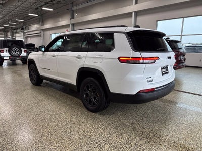2027 Jeep Grand Cherokee GRAND CHEROKEE L LAREDO ALTITUDE 4X4