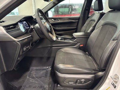 2027 Jeep Grand Cherokee GRAND CHEROKEE L LAREDO ALTITUDE 4X4