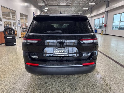 2027 Jeep Grand Cherokee GRAND CHEROKEE L LAREDO ALTITUDE 4X4
