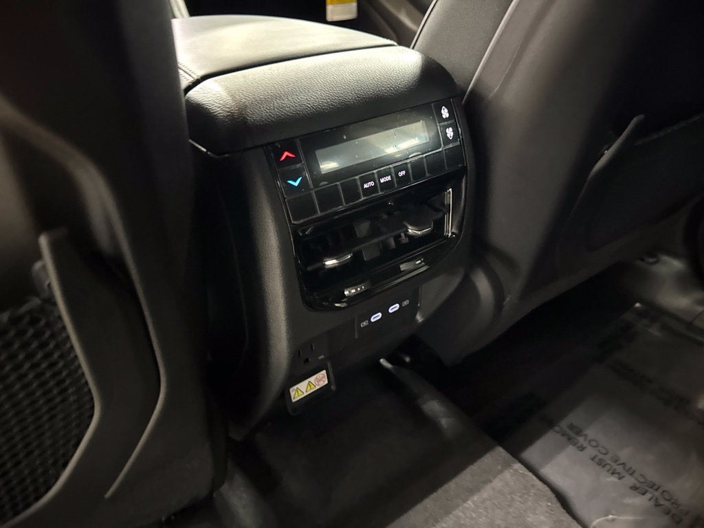 2027 Jeep Grand Cherokee GRAND CHEROKEE L LAREDO ALTITUDE 4X4