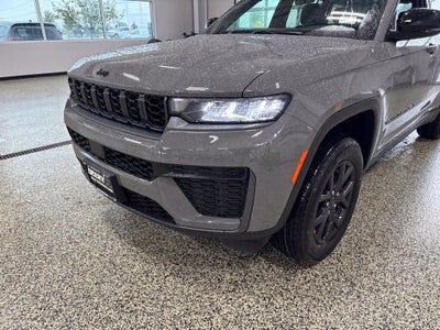 2027 Jeep Grand Cherokee GRAND CHEROKEE L LAREDO ALTITUDE 4X4