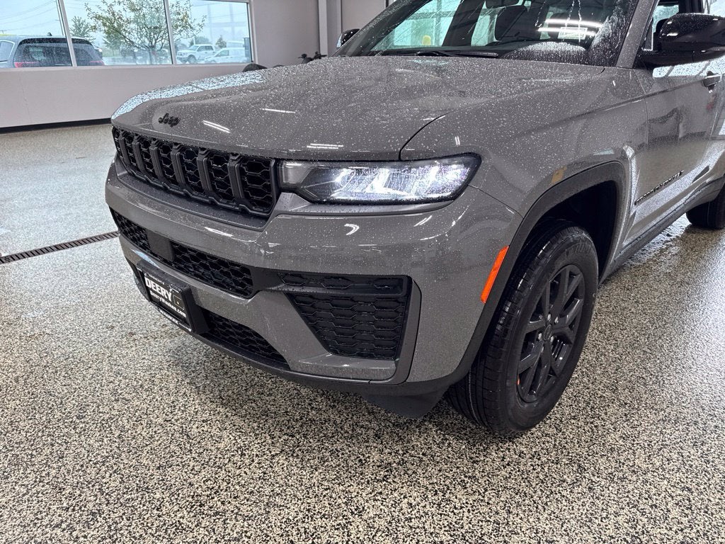 2027 Jeep Grand Cherokee GRAND CHEROKEE L LAREDO ALTITUDE 4X4