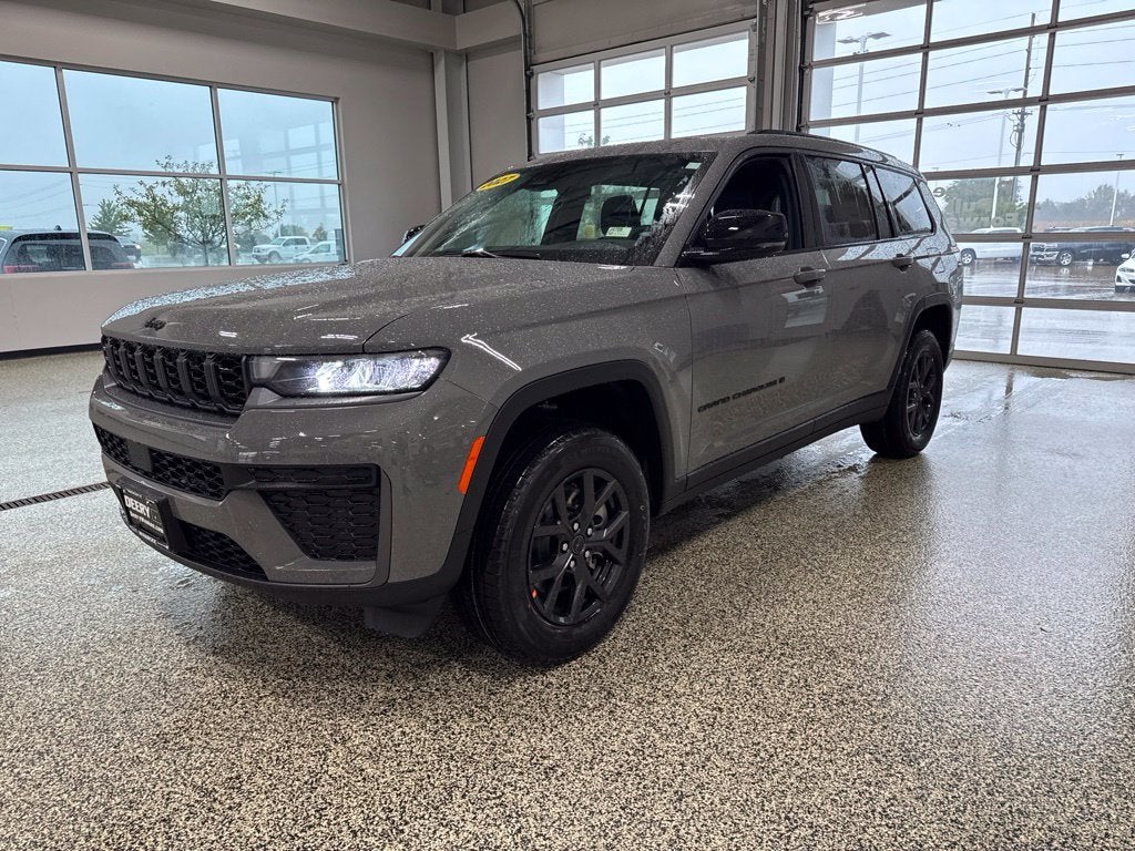 2027 Jeep Grand Cherokee GRAND CHEROKEE L LAREDO ALTITUDE 4X4