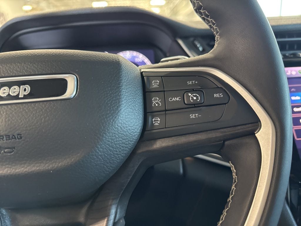 2023 Jeep Grand Cherokee L Limited 4x4