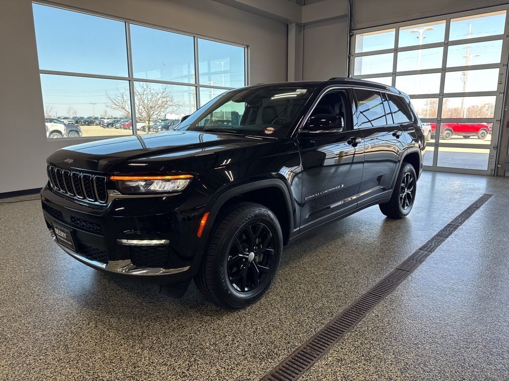 2023 Jeep Grand Cherokee L Limited 4x4