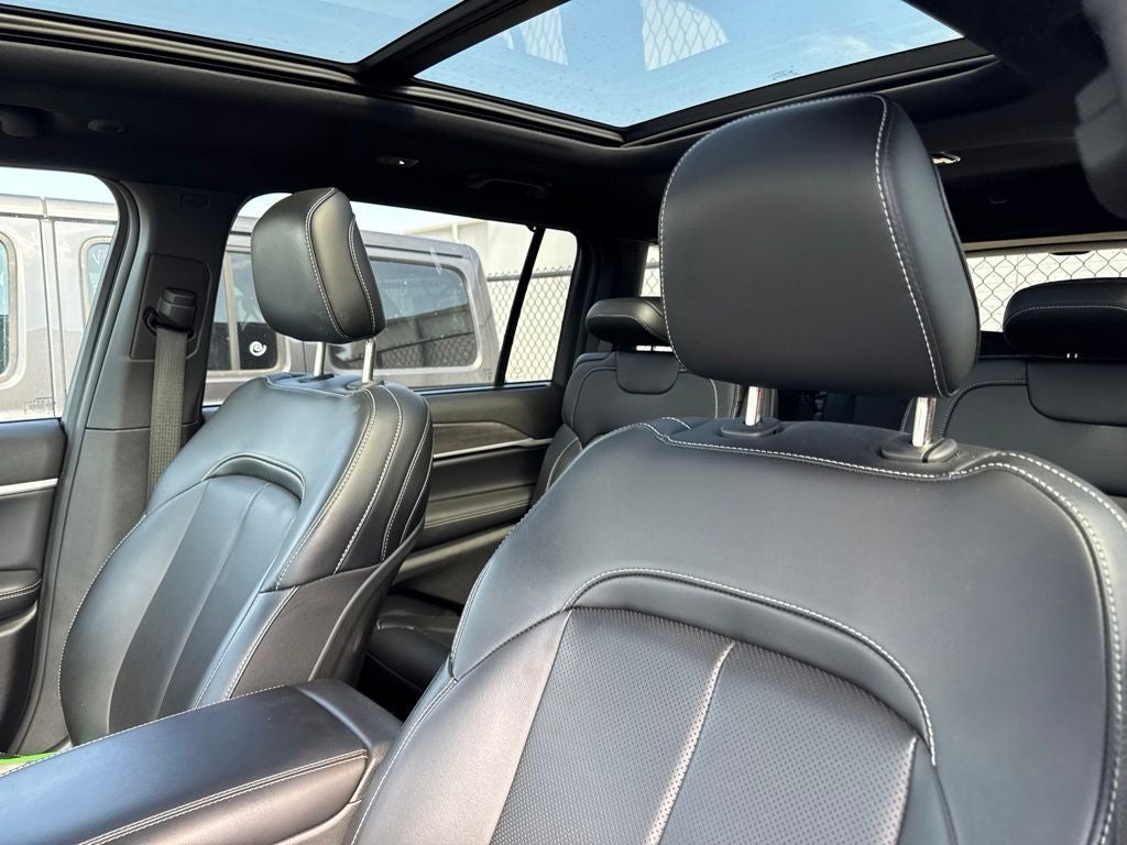 2025 Jeep Grand Cherokee L Limited 4x4