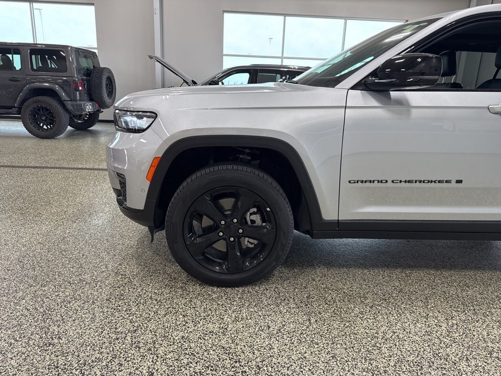 2025 Jeep Grand Cherokee GRAND CHEROKEE L LIMITED 4X4