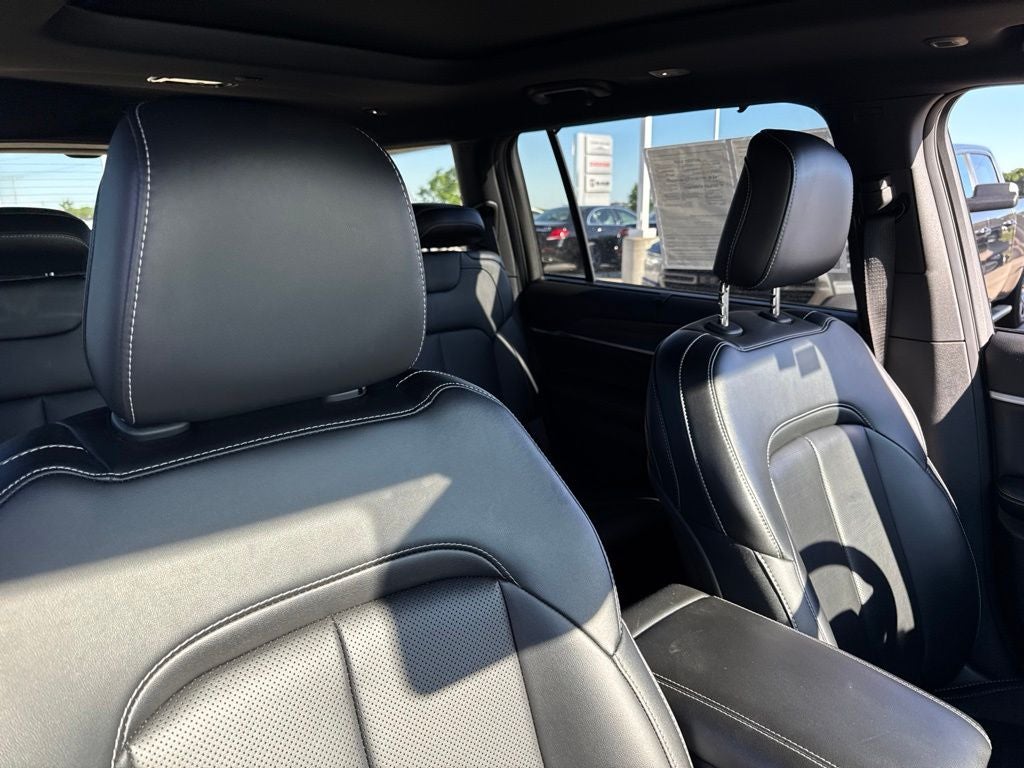 2025 Jeep Grand Cherokee L Limited 4x4