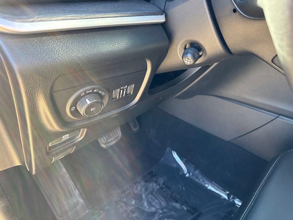 2025 Jeep Grand Cherokee L Limited 4x4