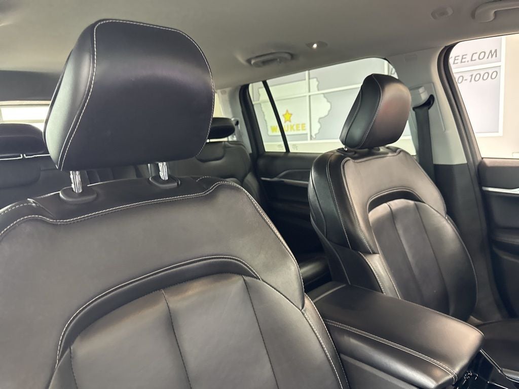 2023 Jeep Grand Cherokee L Limited 4x4