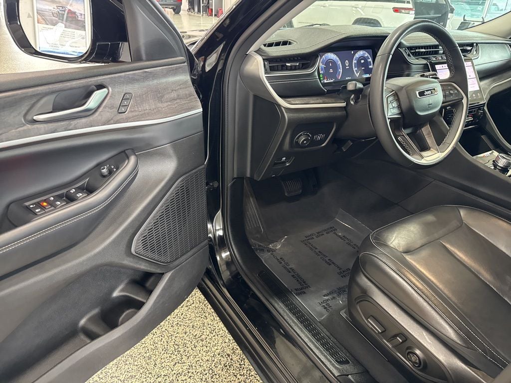 2023 Jeep Grand Cherokee L Limited 4x4