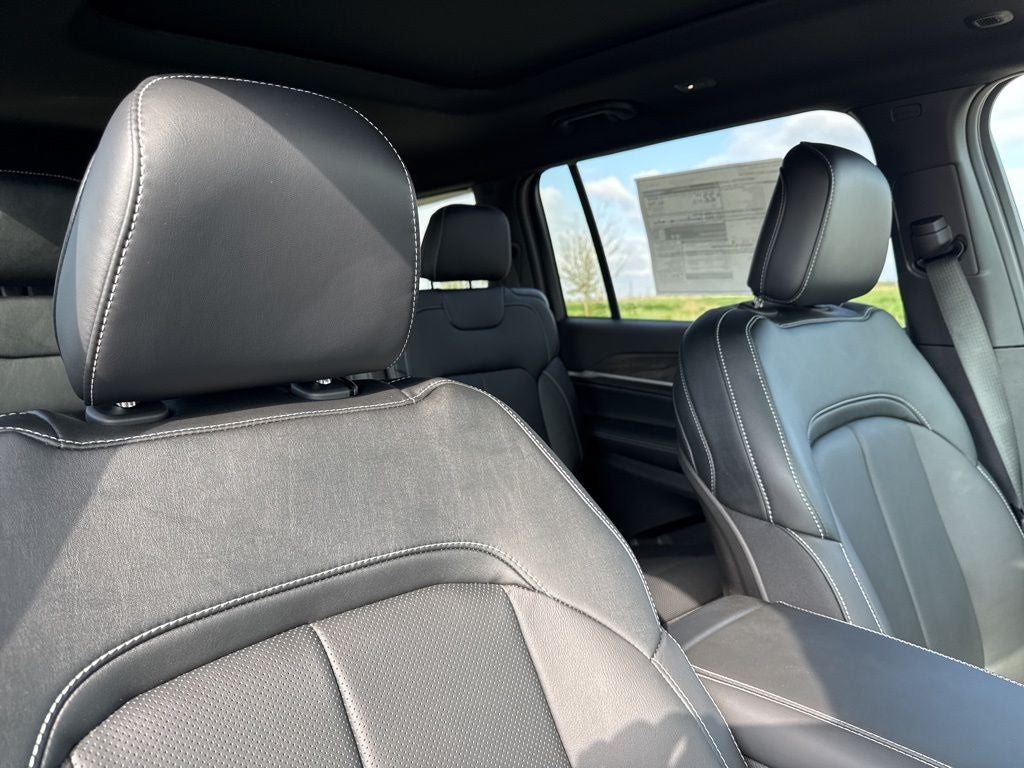 2026 Jeep Grand Cherokee GRAND CHEROKEE L LIMITED RESERVE 4X4