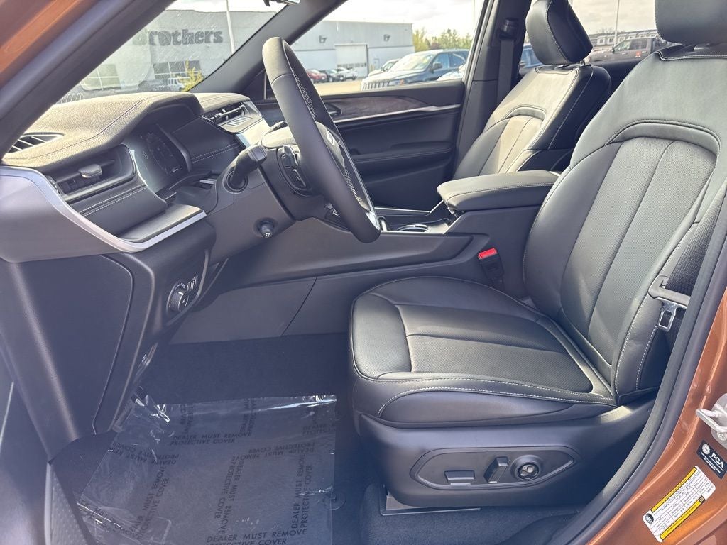 2026 Jeep Grand Cherokee GRAND CHEROKEE L LIMITED RESERVE 4X4