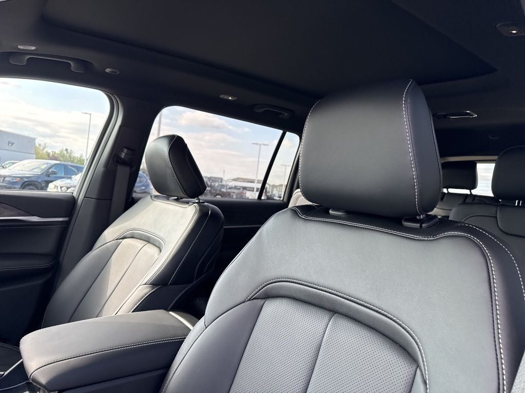 2026 Jeep Grand Cherokee GRAND CHEROKEE L LIMITED RESERVE 4X4