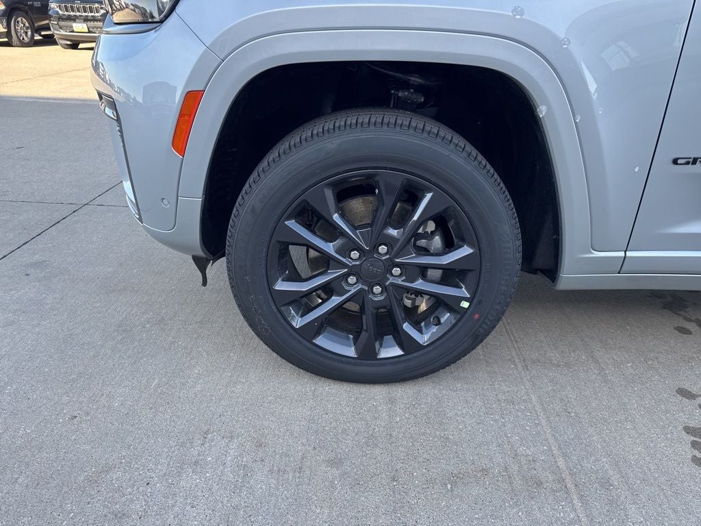 2026 Jeep Grand Cherokee GRAND CHEROKEE L LIMITED RESERVE 4X4