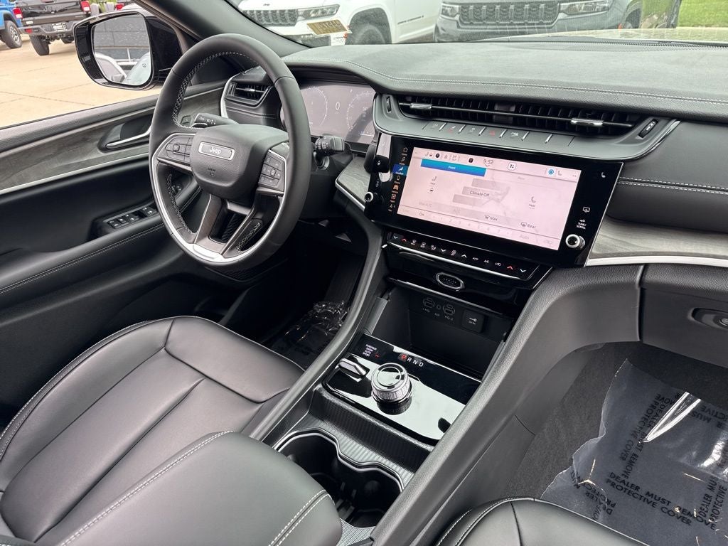 2026 Jeep Grand Cherokee GRAND CHEROKEE L LIMITED 4X4