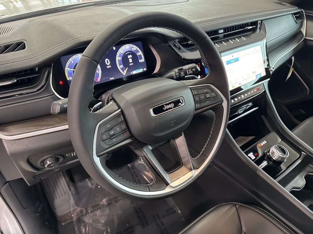 2026 Jeep Grand Cherokee GRAND CHEROKEE L LIMITED 4X4