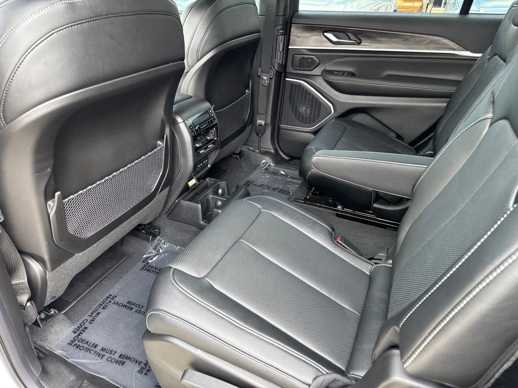 2026 Jeep Grand Cherokee GRAND CHEROKEE L LIMITED RESERVE 4X4