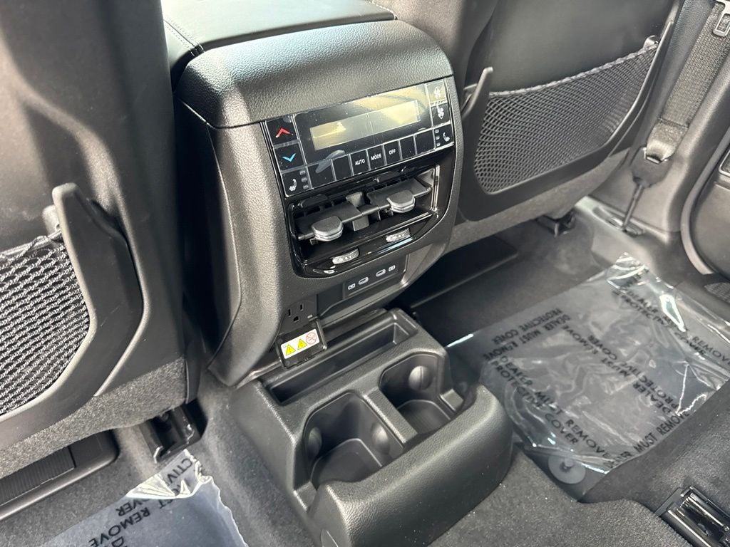2026 Jeep Grand Cherokee GRAND CHEROKEE L LIMITED RESERVE 4X4