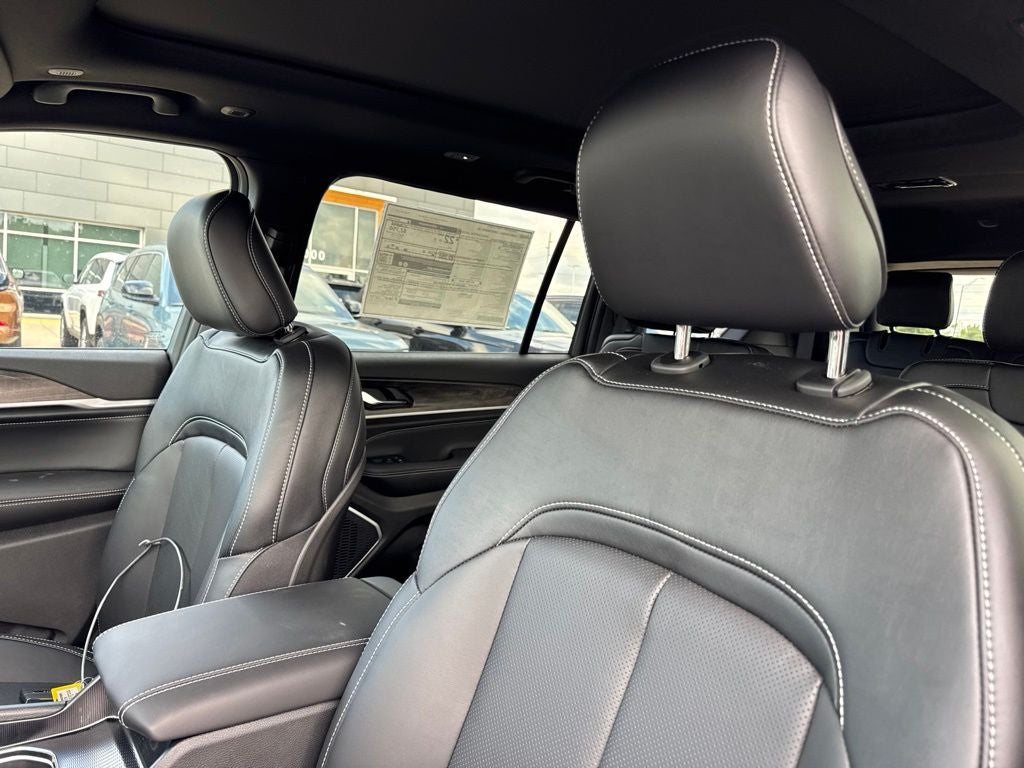 2026 Jeep Grand Cherokee GRAND CHEROKEE L LIMITED RESERVE 4X4