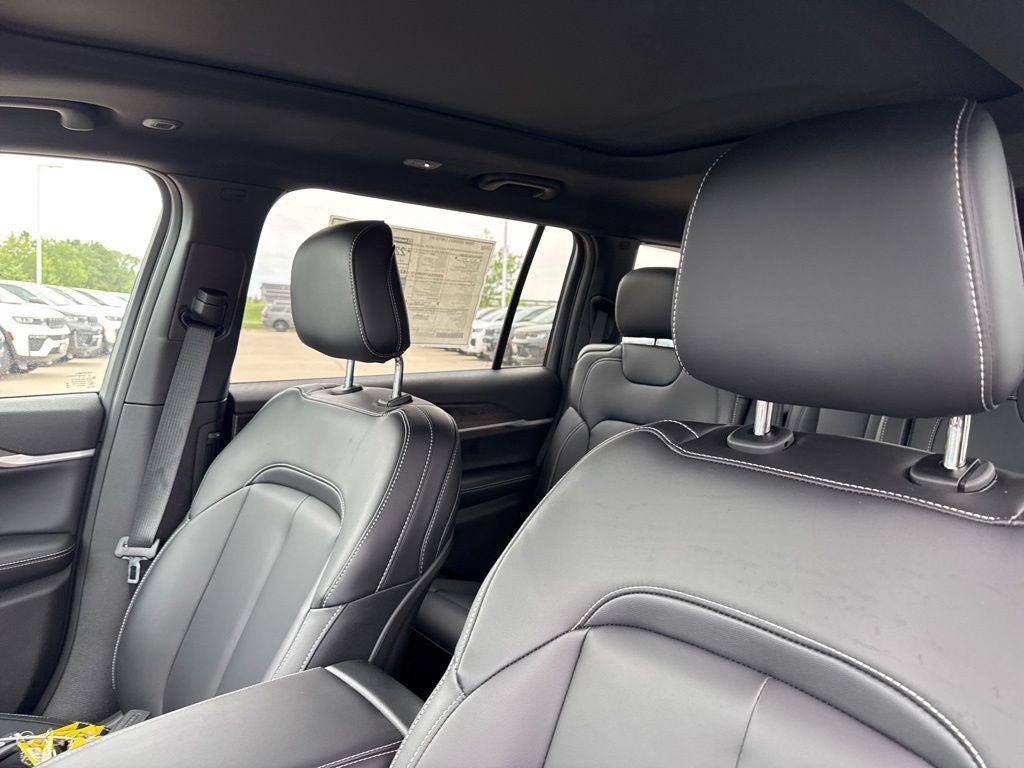 2026 Jeep Grand Cherokee GRAND CHEROKEE L LIMITED 4X4