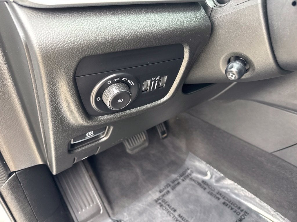 2022 Jeep Grand Cherokee L Summit 4x4