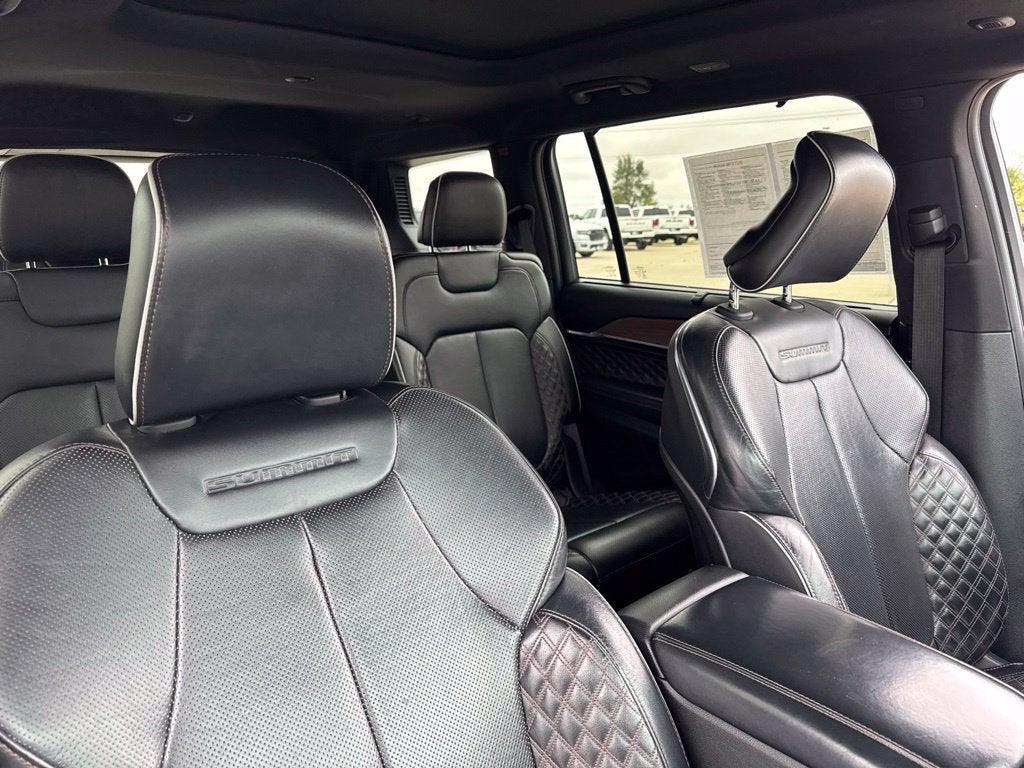 2022 Jeep Grand Cherokee L Summit 4x4