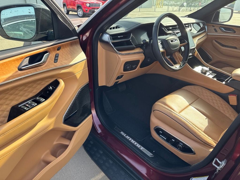 2025 Jeep Grand Cherokee L Summit Reserve 4x4