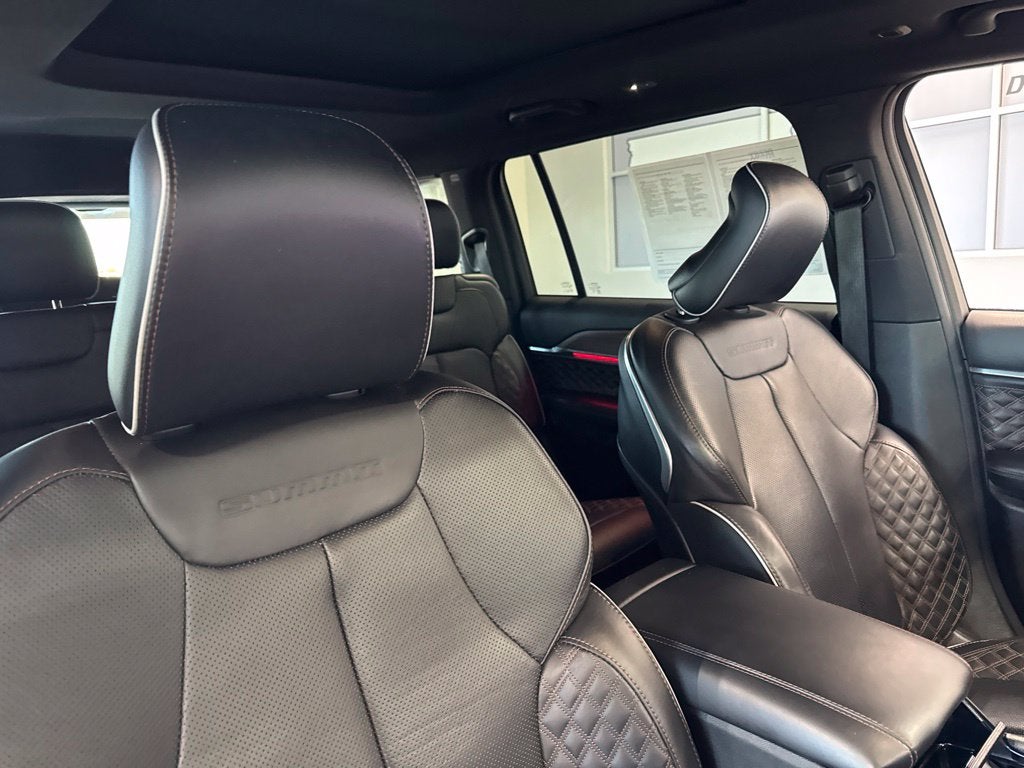 2025 Jeep Grand Cherokee L Summit 4x4