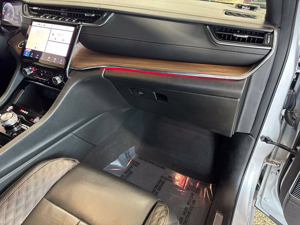2025 Jeep Grand Cherokee L Summit 4x4