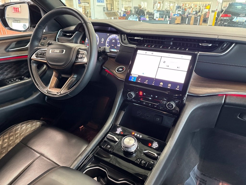 2025 Jeep Grand Cherokee L Summit 4x4