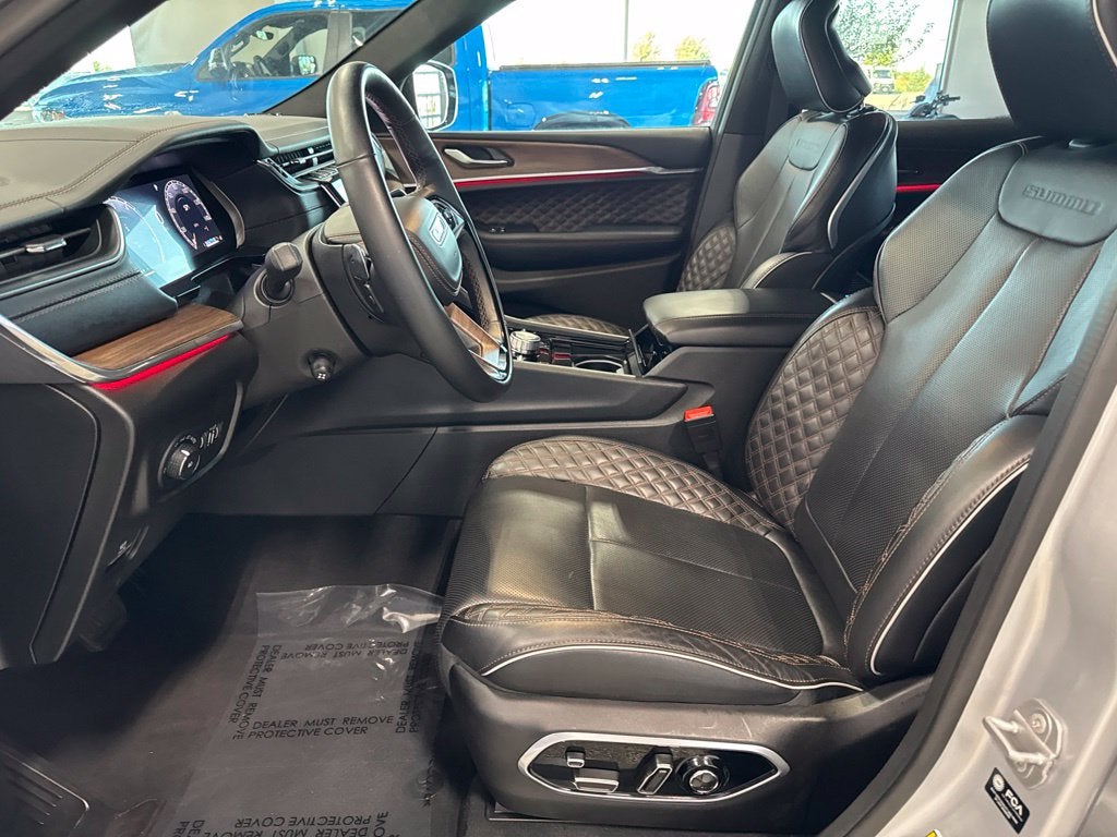 2025 Jeep Grand Cherokee L Summit 4x4