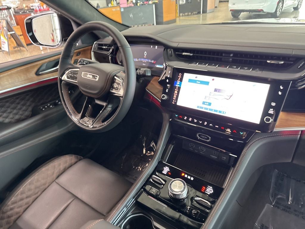 2026 Jeep Grand Cherokee GRAND CHEROKEE L SUMMIT 4X4