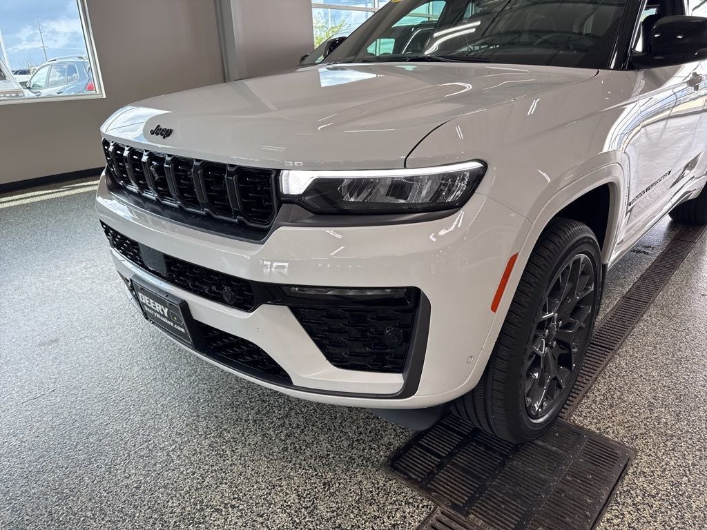 2026 Jeep Grand Cherokee GRAND CHEROKEE L SUMMIT 4X4