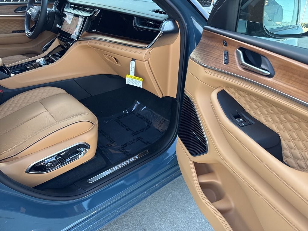 2026 Jeep Grand Cherokee GRAND CHEROKEE L SUMMIT 4X4