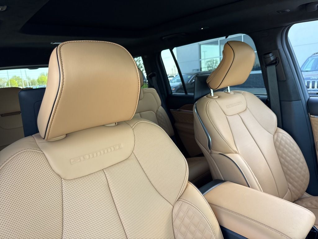 2026 Jeep Grand Cherokee GRAND CHEROKEE L SUMMIT 4X4