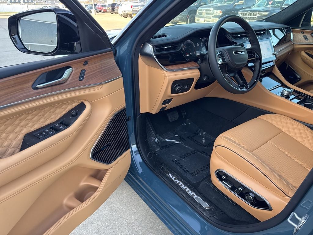 2026 Jeep Grand Cherokee GRAND CHEROKEE L SUMMIT 4X4