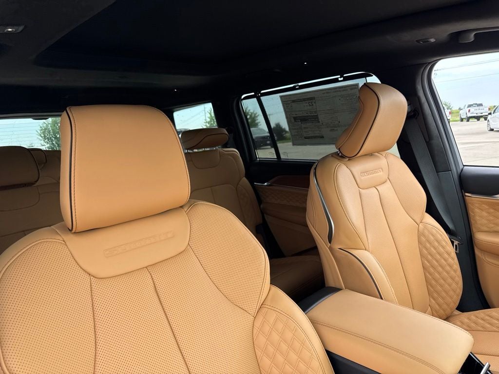 2026 Jeep Grand Cherokee GRAND CHEROKEE L SUMMIT 4X4