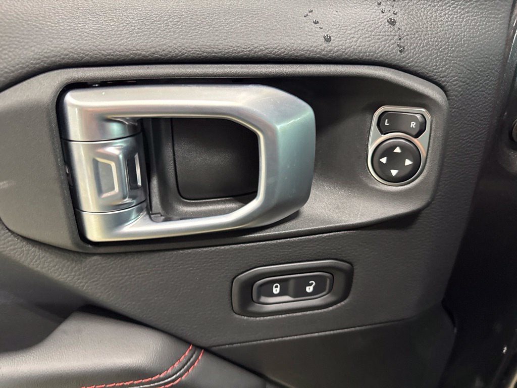 2027 Jeep Wrangler WRANGLER 4-DOOR RUBICON X