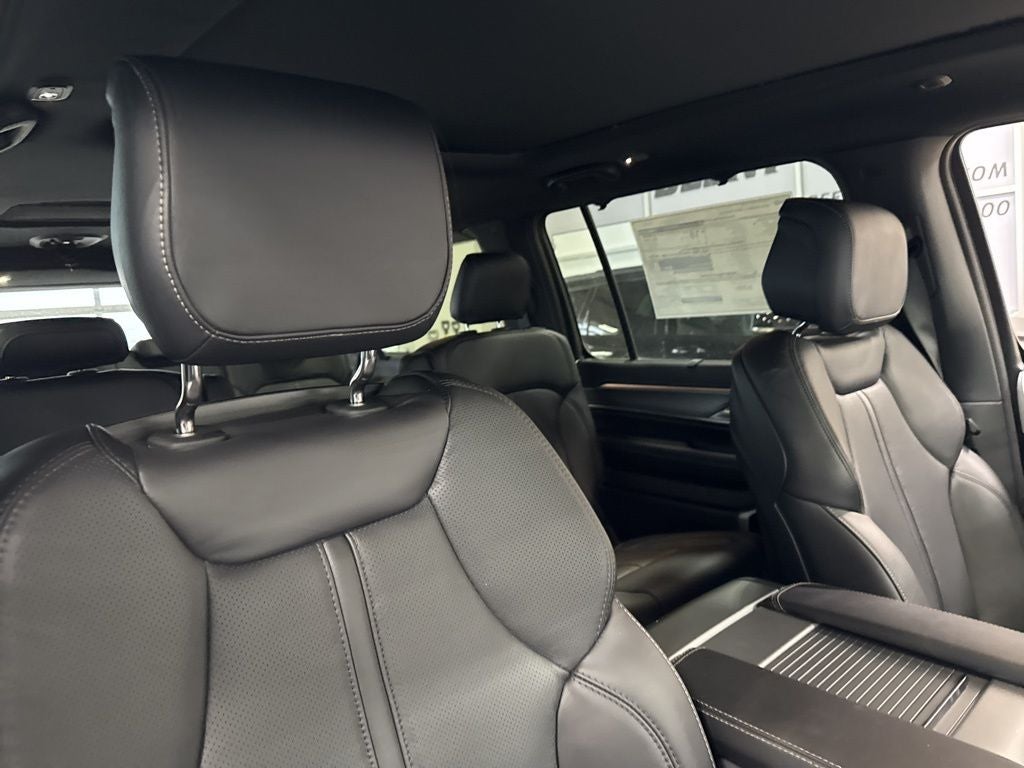 2026 Jeep Grand Wagoneer GRAND WAGONEER L LIMITED RESERVE 4X4