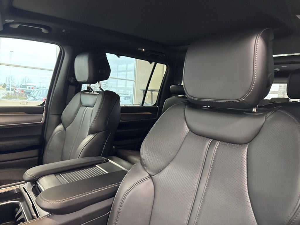 2026 Jeep Grand Wagoneer GRAND WAGONEER L LIMITED RESERVE 4X4