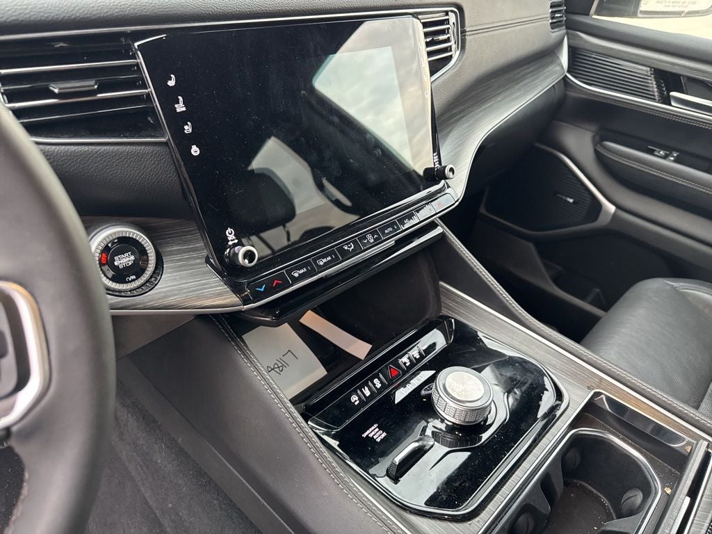 2024 Jeep Wagoneer L Series II 4x4