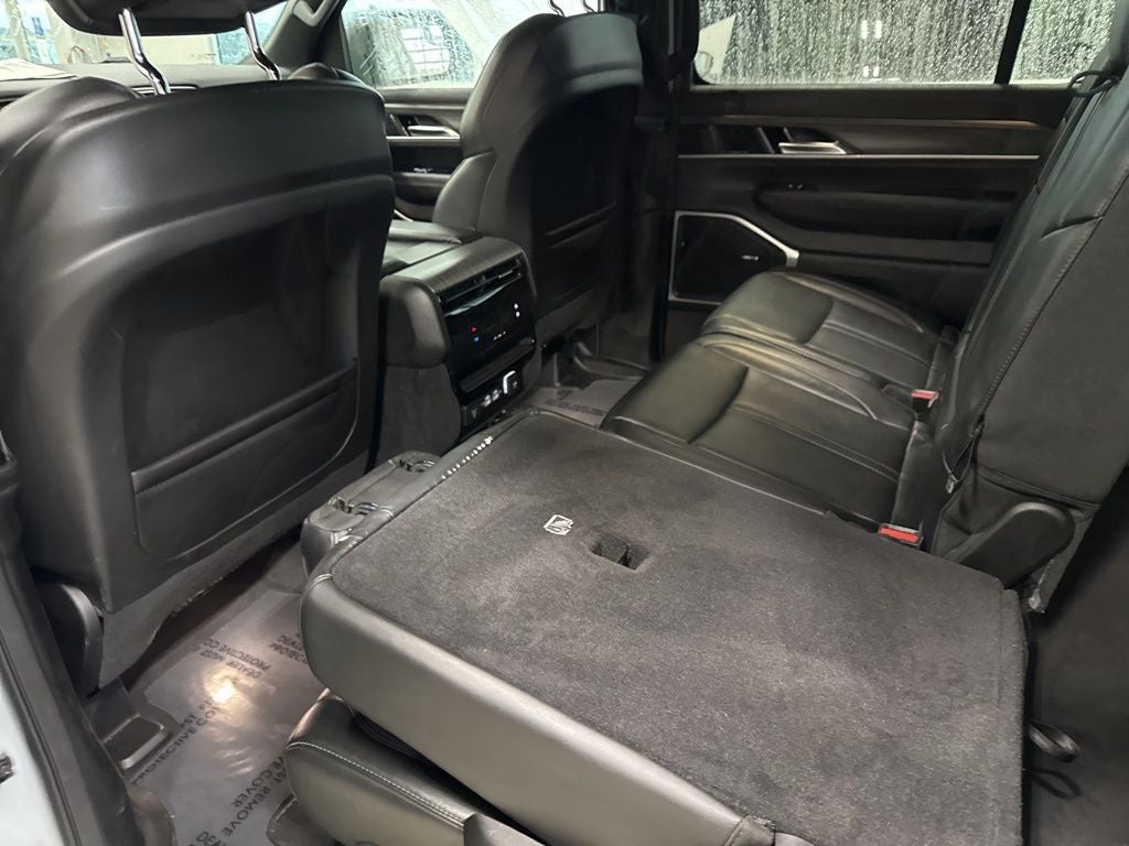 2024 Jeep Wagoneer L Series II 4x4