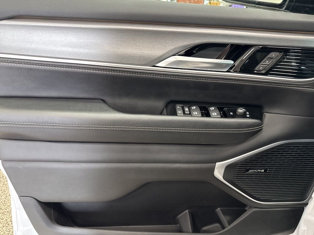 2026 Jeep Grand Wagoneer GRAND WAGONEER UPLAND 4X4