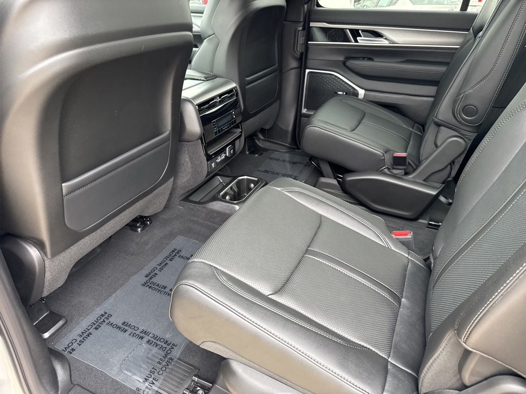 2026 Jeep Grand Wagoneer GRAND WAGONEER UPLAND 4X4