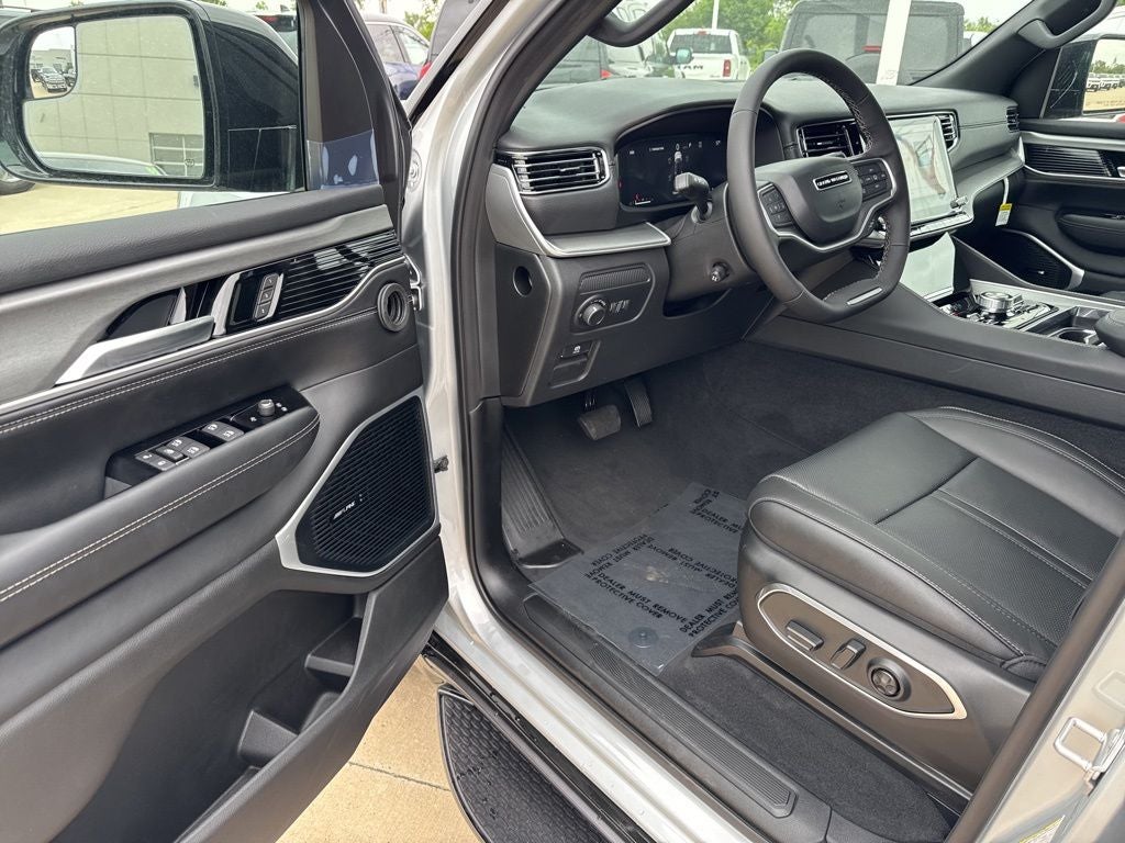 2026 Jeep Grand Wagoneer GRAND WAGONEER UPLAND 4X4