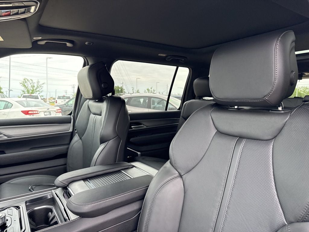 2026 Jeep Grand Wagoneer GRAND WAGONEER UPLAND 4X4